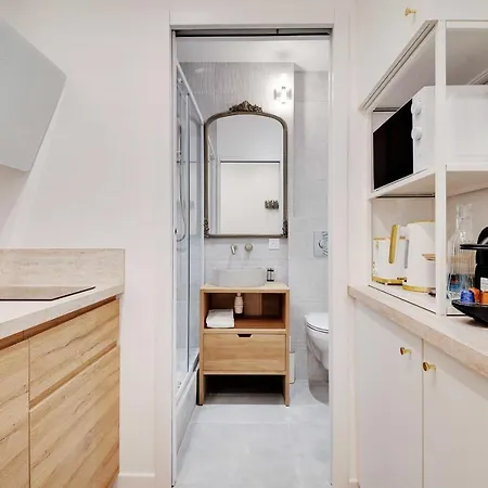 Cozy Studio In The Vibrant Heart Of Parigi