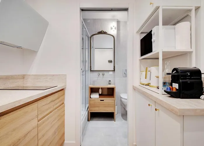 Cozy Studio In The Vibrant Heart Of Párizs